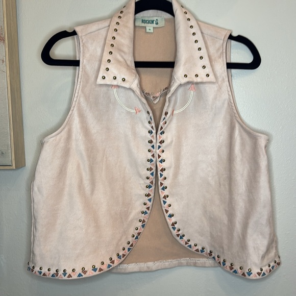 Rockin'‎ C Pink Studded Vest - Picture 13 of 15